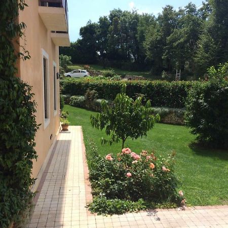 Bed and Breakfast La Casetta Del Tiglio Аркуньяно Номер фото