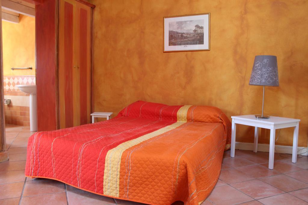 Bed and Breakfast La Casetta Del Tiglio Аркуньяно Номер фото